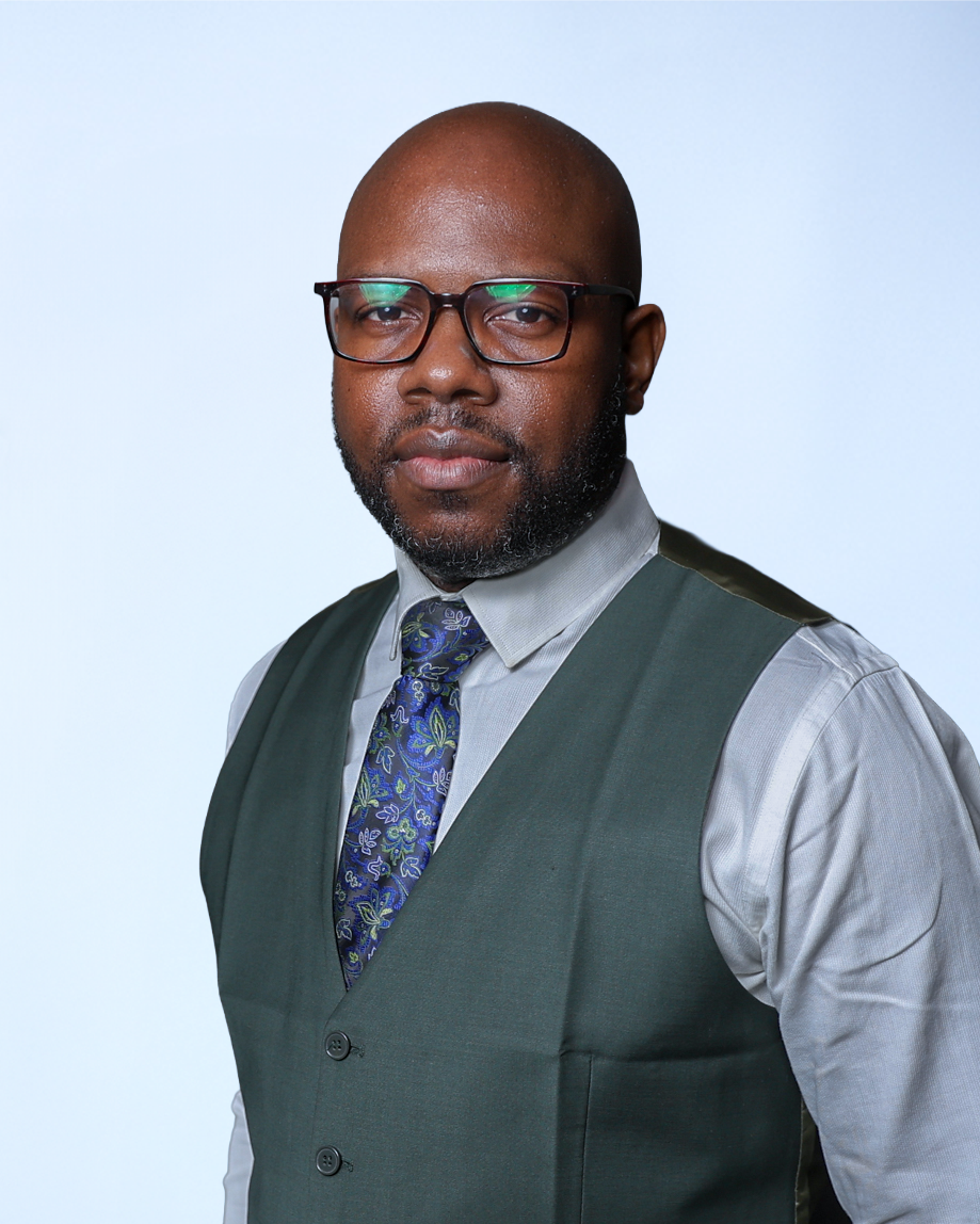 Picture of Dr Emeka Kanebi